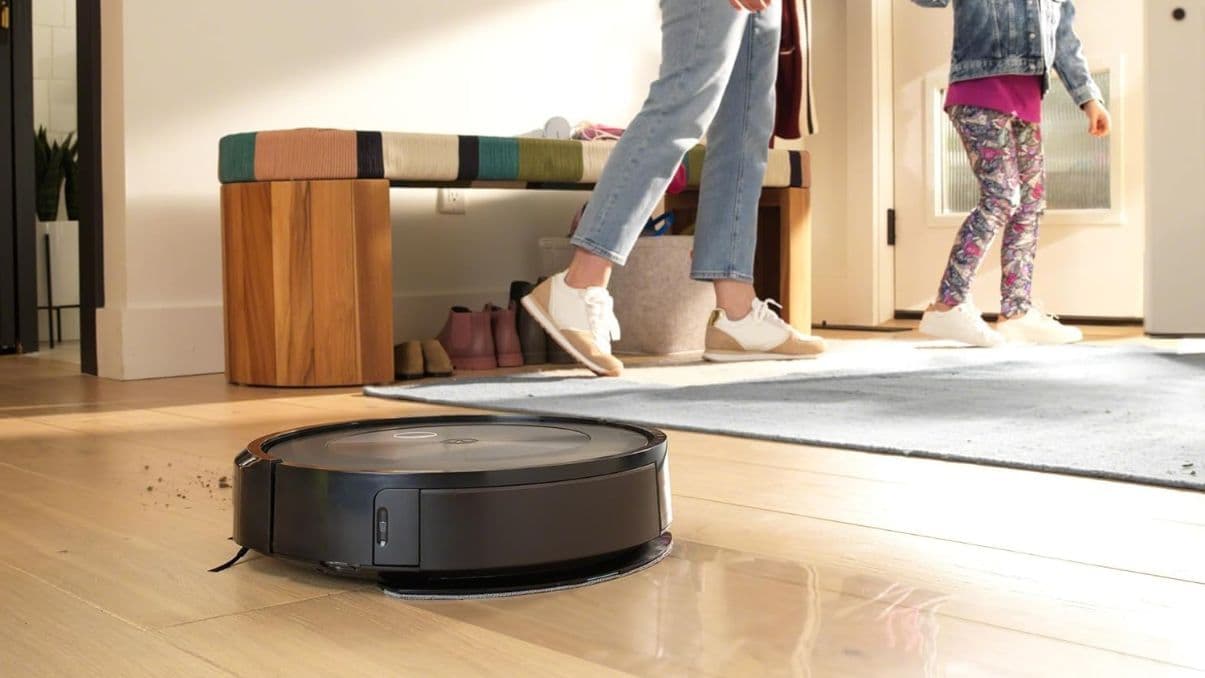Can a Roomba Go from Hardwood to Carpet Without Trouble?