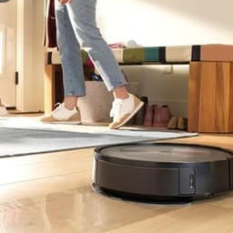 Can Roomba Go from Hardwood to Carpet in One Cleaning?
