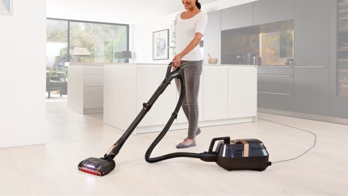 Cylinder Vacuum Cleaner Reviews – Expert Guide for 2025