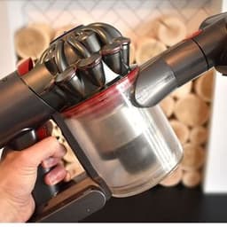 Dyson Cordless Vacuum Cleaner Review: Features & Performance