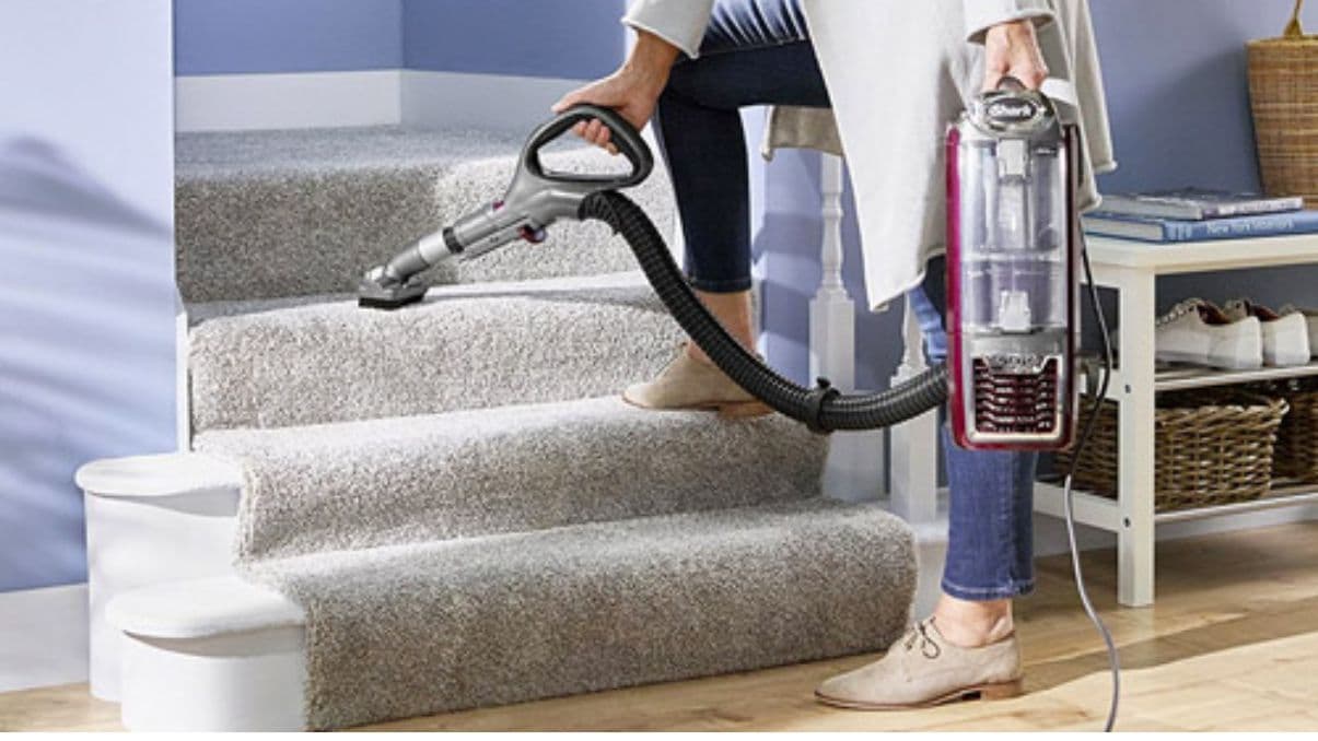 Small Hoover for Stairs – Tips & Insights for Effective Cleaning
