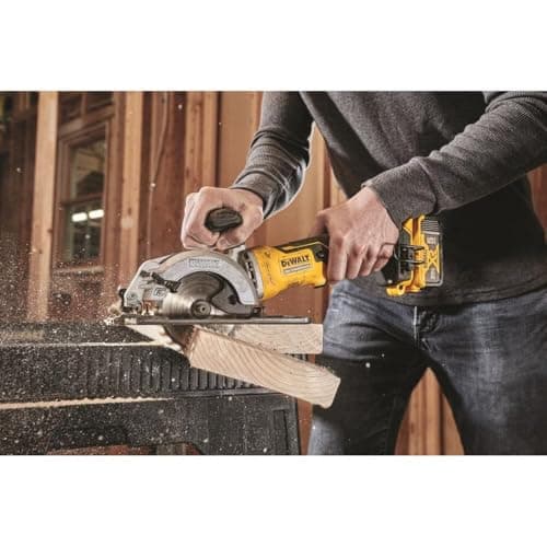 DEWALT ATOMIC 20V MAX* Circular Saw Kit, 4-1/2-Inch (DCS571P1)