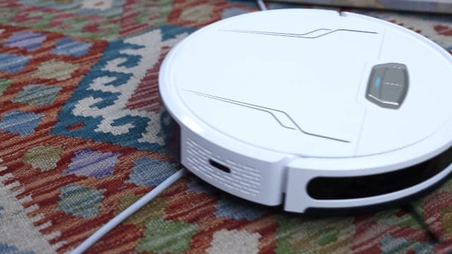 Robot Vacuum and Mop 4000Pa Suction, 3 in1 Robotic Vacuums with Self-Charging, App&Remote&Voice Control, Robot Vacuum for Pet Hair, Carpet, Hard Floor(White)