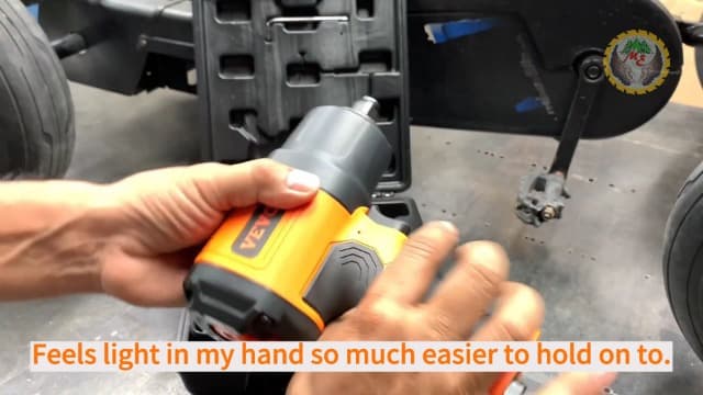 VEVOR 1/2-Inch Air Impact Wrench - High Torque 1400 ft-lbs - Lightweight 4.6 lb - Includes 11-Piece CR-V Steel Impact Socket Set & Carrying Case