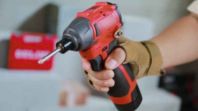 Cordless Impact Driver Kit 16.8V Max Torque 140Nm（105ft-lbs）High Rotation Electric Impact Driver Brushless Motor Continuously Variable Rechargeable 1/4" impact driver 2.0Ah Batteries