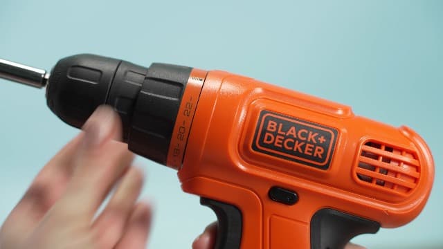 BLACK+DECKER 20V MAX POWERCONNECT Power Drill Cordless Drill Driver Electric Screwdriver with 30 Piece Bit Set and Drivers Kit, Battery and Charger Included (LD120VA)