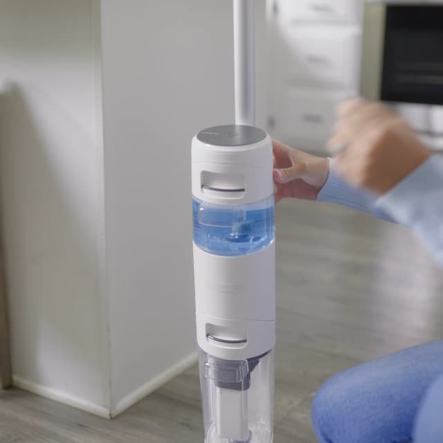 Quick Shine Multi Surface Floor Cleaner 64oz, 2Pk | Ready to Use-Streak Free- No Rinse | Use on Hardwood, Laminate, Luxury Vinyl Plank & Stone | Use in Spray Mops & Vac Mops | Safer Choice Cleaner