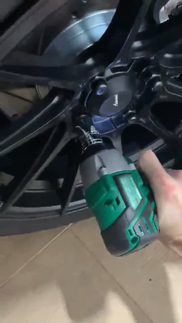 KIMO Impact Wrench 1/2, Max Torque 406ft-lbs (550N.m) & 3000RPM /Premium Brake Stop, 9-Piece Drill & Serewdriver Set, 4 Sockets, Cordless Impact Wrench with 4000mAh Battery, Impact Driver for CarTires