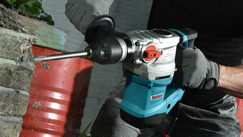 ENEACRO 1-1/4 Inch SDS-Plus 13 Amp Heavy Duty Rotary Hammer Drill, Safety Clutch 4 Functions with Vibration Control Including Grease, Chisels and Drill Bits with Case