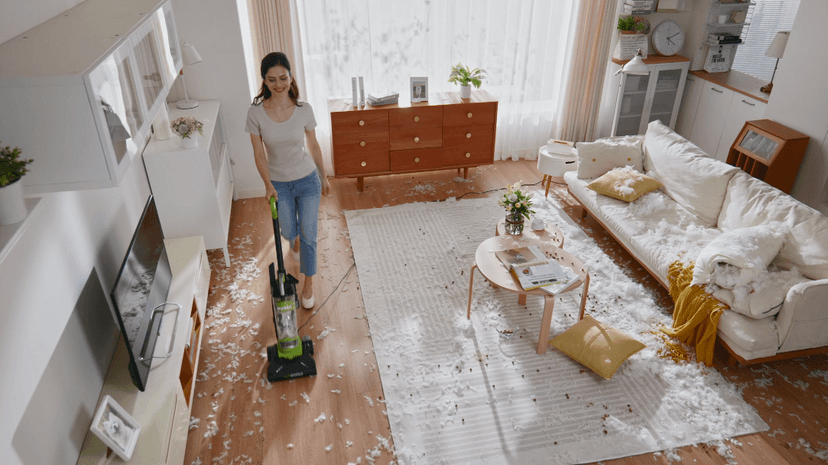 Eureka Airspeed Ultra-Lightweight Compact Bagless Upright Vacuum Cleaner, NEU10AE4, Green