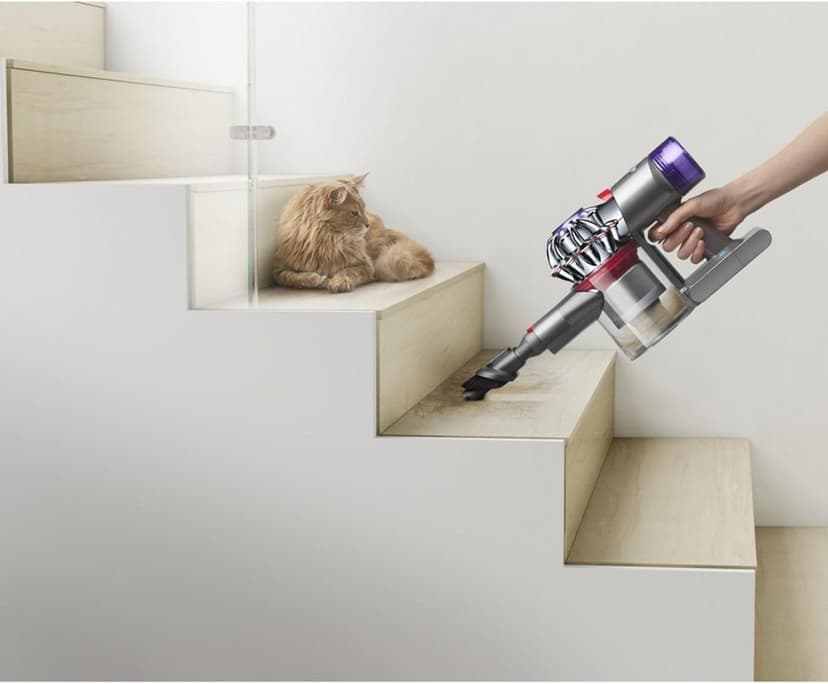 Dyson V8