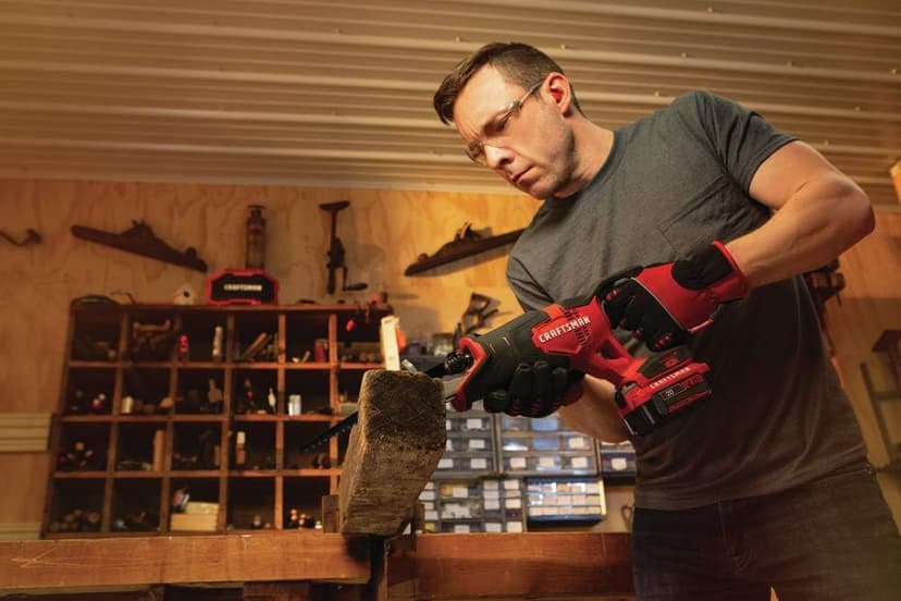 CRAFTSMAN V20 Cordless Reciprocating Saw Kit, 3,000 RPM, 14.5 inch, Battery and Charger Included (CMCS300M1)