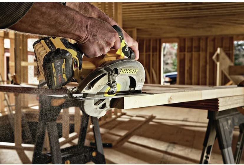 DEWALT FLEXVOLT 60V MAX* Circular Saw with Brake Kit, 7-1/4-Inch (DCS578X1)