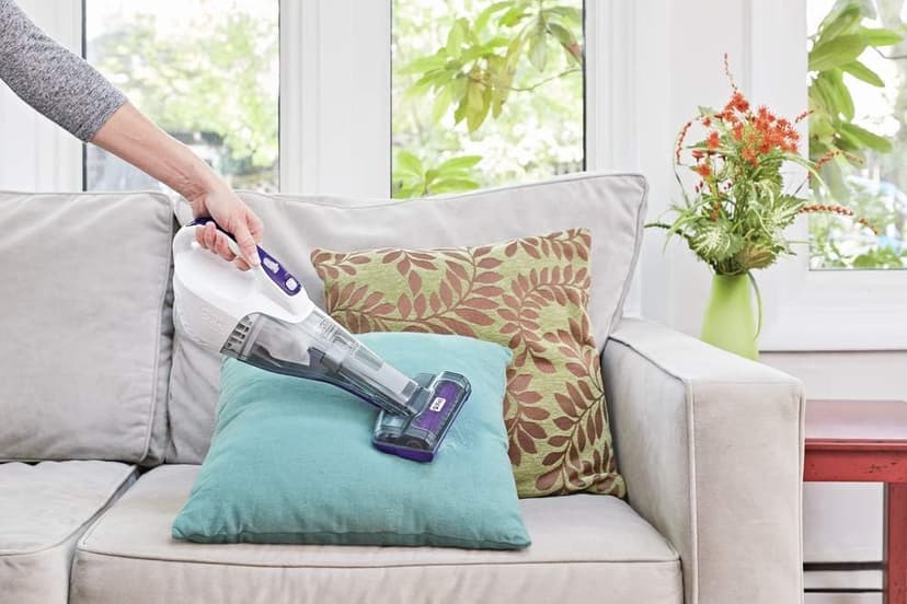 BLACK+DECKER dustbuster QuickClean Pet Cordless Handheld Vacuum with Motorized Upholstery Brush, White (HLVB315JP07)