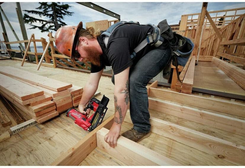Milwauke M18 FUEL 21-Degree Framing Nailer (Tool Only) New