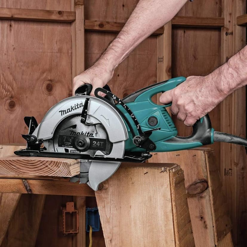 Makita 5477NB 7-1/4" Hypoid Saw