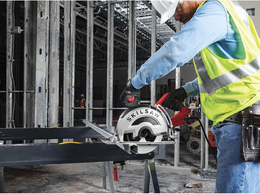 SKILSAW OUTLAW SPT78MMC-01 15 Amp 8 In. Worm Drive Metal Cutting Saw
