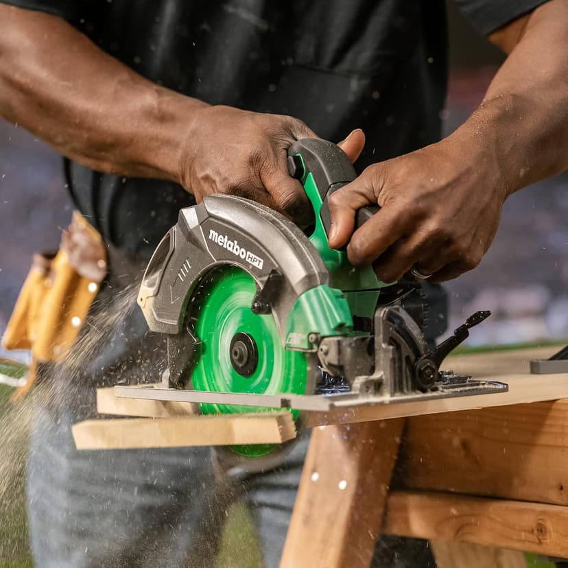 Metabo HPT 18V MultiVolt 7-1/4 Inch Cordless Circular Saw, High Torque, Lightweight Design, Up to 200 2x4 Cuts/Charge, Accepts 18V and 36V MultiVolt Metabo HPT Batteries, Tool Body Only, C1807DAQ4
