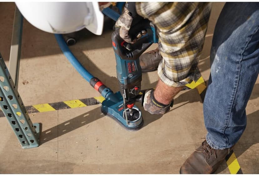 BOSCH GBH18V-26DK25 18V EC Brushless SDS-plus® Bulldog™ 1 In. Rotary Hammer Kit with (2) CORE18V 4 Ah Advanced Power Batteries