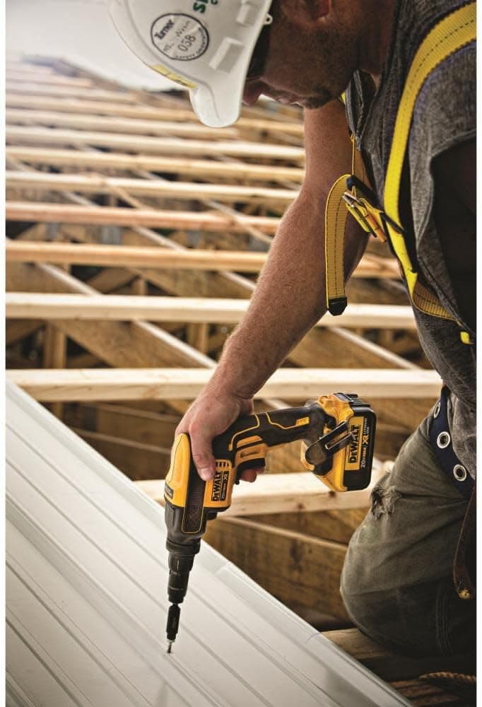 DEWALT DCF622M2 20V MAX XR Versa-ClutchTM Adjustable Torque Screw Gun