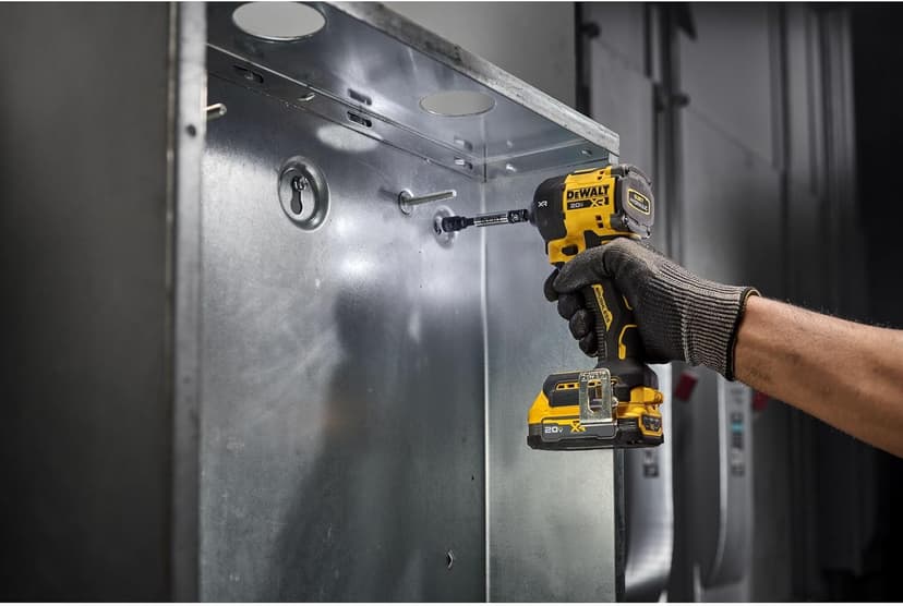 DEWALT 20V MAX XR 1/4 Inch Quiet Hydraulic Cordless Impact Driver Kit with POWERSTACK Battery and Charger (DCF870E1)