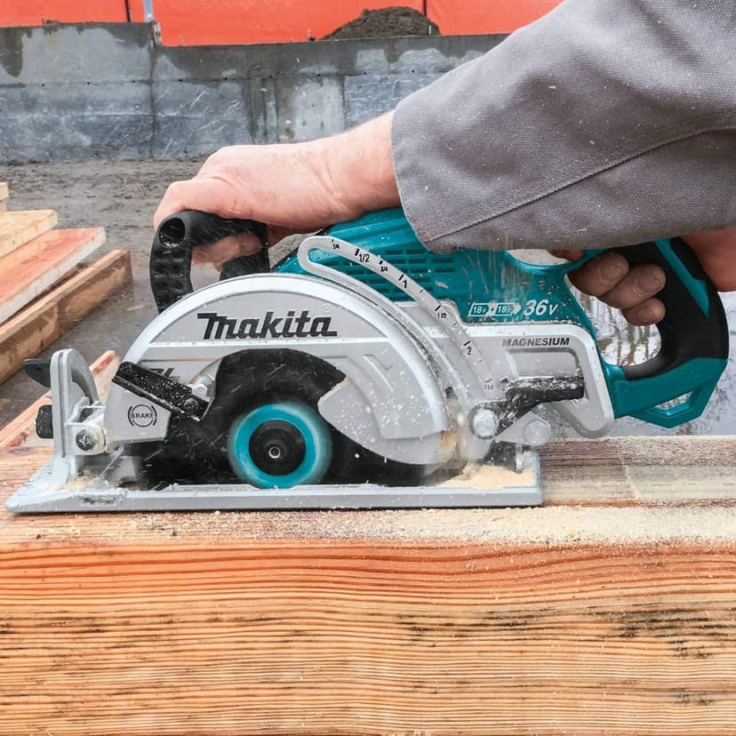 Makita XSR01Z 18V X2 LXT Lithium-Ion 36V Brushless Cordless Rear Handle 7-1/4" Circular Saw, Tool Only (Renewed)