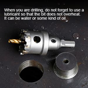 ASNOMY Tungsten Carbide Tipped Hole Saw Drill Bit for Hard Metal, 4 Inch T.C.T Hole Saw Cutter with 2pcs Titanium-Plated Pilot Drill bit for Metal, Stainless Steel, Iron, Wood, Plastic