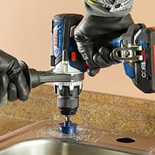 BOSCH GSB18V-975CB25 18V Brushless Connected-Ready 1/2 In. Hammer Drill/Driver Kit with (2) CORE18V® 4 Ah Advanced Power Batteries