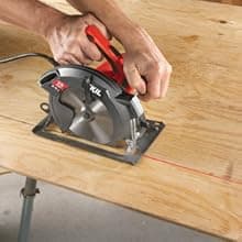 SKIL 15 Amp 7-1/4 Inch Circular Saw with Single Beam Laser Guide - 5280-01