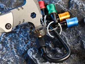 Push to Unlock,Katerk 6pcs 1/4 inch Hex Shank Aluminum Alloy Screwdriver Bit Holder Light-Weight Quick-Change Extension Bar Keychain Drill Screw Adapter Portable,Black Carabiner,Tool Gifts for Men