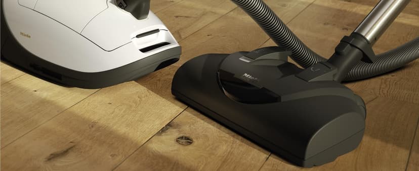 Miele Complete C3 Cat & Dog Canister Vacuum, Model Number: 10014520