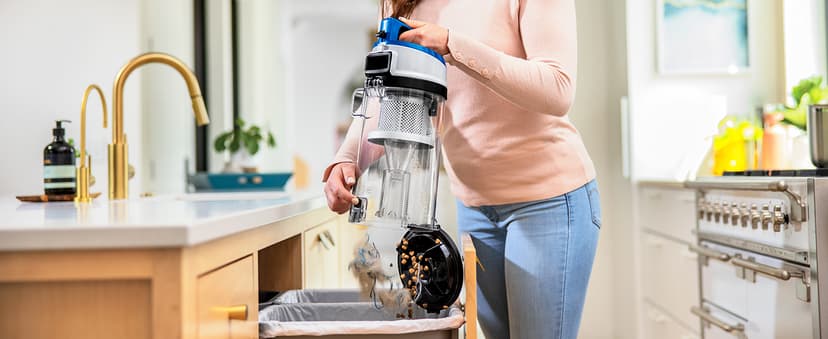 Bissell CleanView Swivel Rewind Pet Reach Vacuum Cleaner, with Quick Release Wand, Swivel Steering and Automatic Cord Rewind, 3197A (Color May Vary)