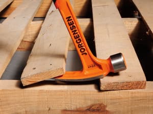 Jorgensen 20 oz Straight Claw Hammer with Magnetic Nail Holder, Rip Claw Hammer with Milled Face & Shock Absorbing Grip, Heavy Duty One-piece Forged Hammer