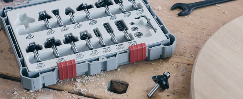 BOSCH RBS015MBS 15-Piece (Universally Compatible Accessory) Carbide-Tipped Wood Router Bit Assorted Set