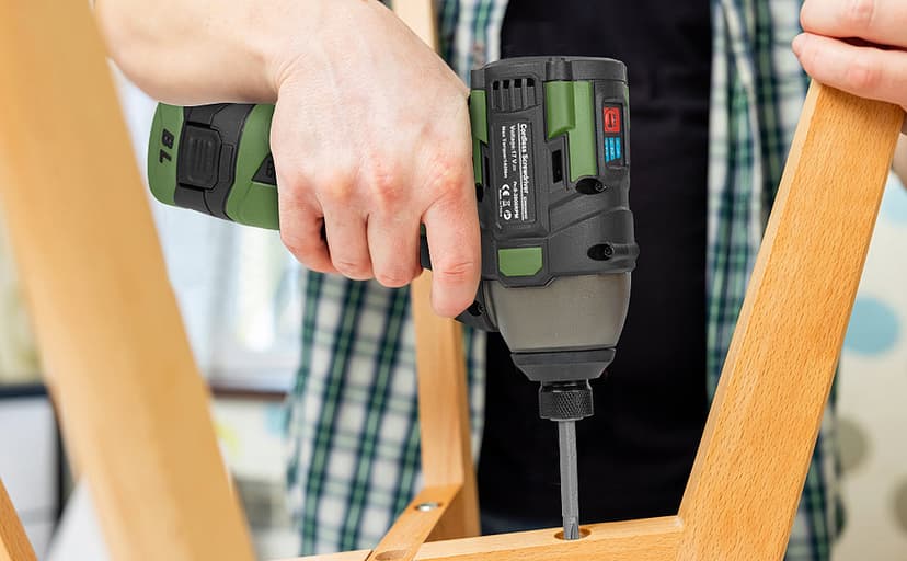 17V Brushless Screwdriver, 140Nm Cordless Impact Driver Set with 3 Adjustable Speed, 2 Batteries and Led Work Light